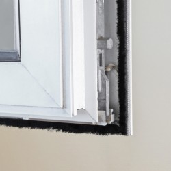 DELOCK αυτοκόλλητη μονωτική ταινία 66892 για παράθυρα, 5mm, 5m, μαύρη