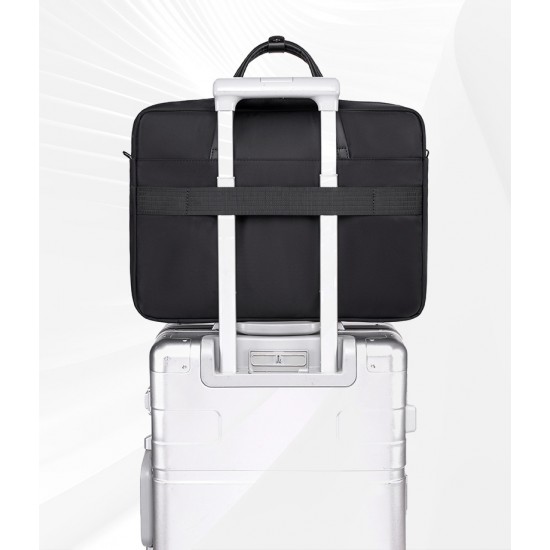 ARCTIC HUNTER τσάντα ώμου GWB00849 με θήκη laptop 15.6", 14L, χακί