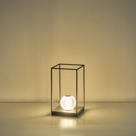ΦΩΤΙΣΤΙΚΟ ΕΠΙΤΡΑΠΕΖΙΟ ΜΕΤΑΛΛΟ-ΠΛΑΣΤΙΚΟ LED 4W 100Lm 3000K 180X180X320mm ΜΑΥΡΟ ARTE ILLUMINA BOX